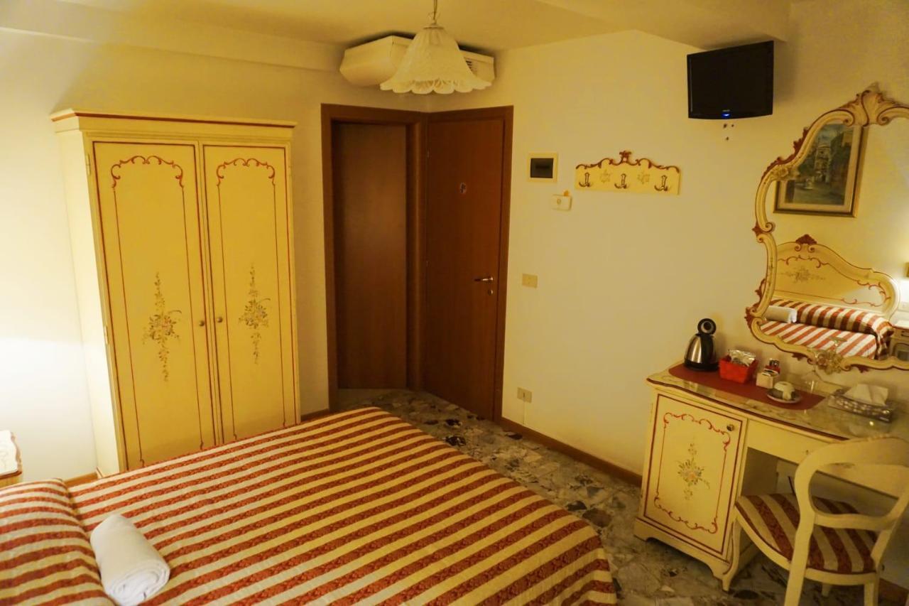 Guesthouse Al Profeta Venedig Exteriör bild