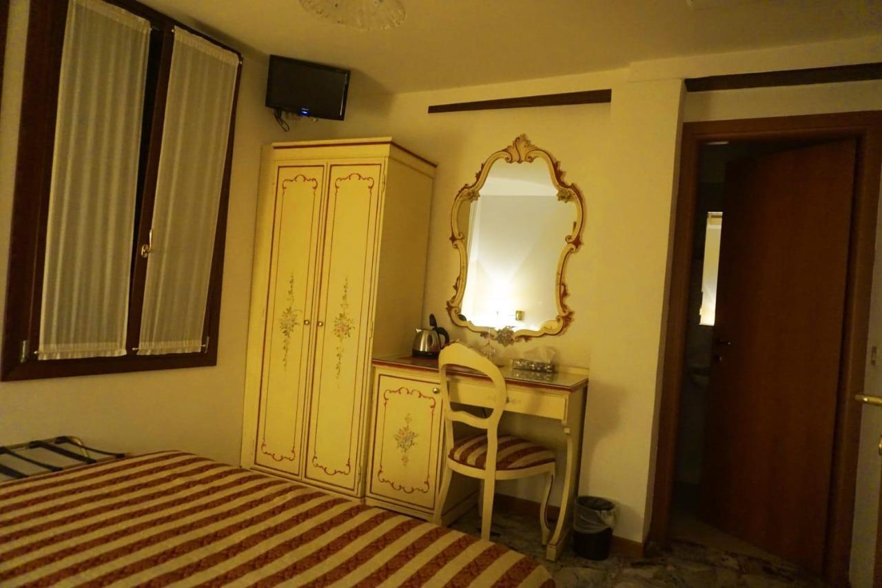 Guesthouse Al Profeta Venedig Exteriör bild